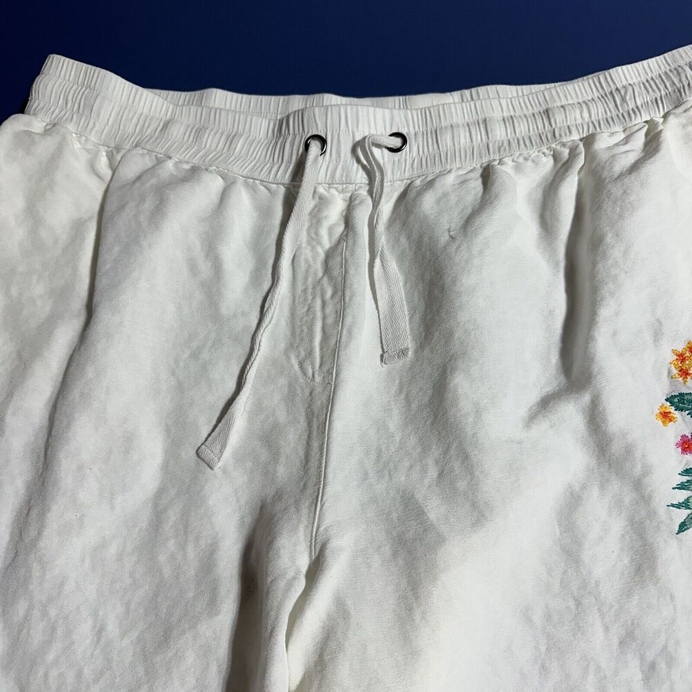 Roaman’s Womens Linen Blend Capris Pants Size 32W White Embroidered Pull On - Picture 4 of 11